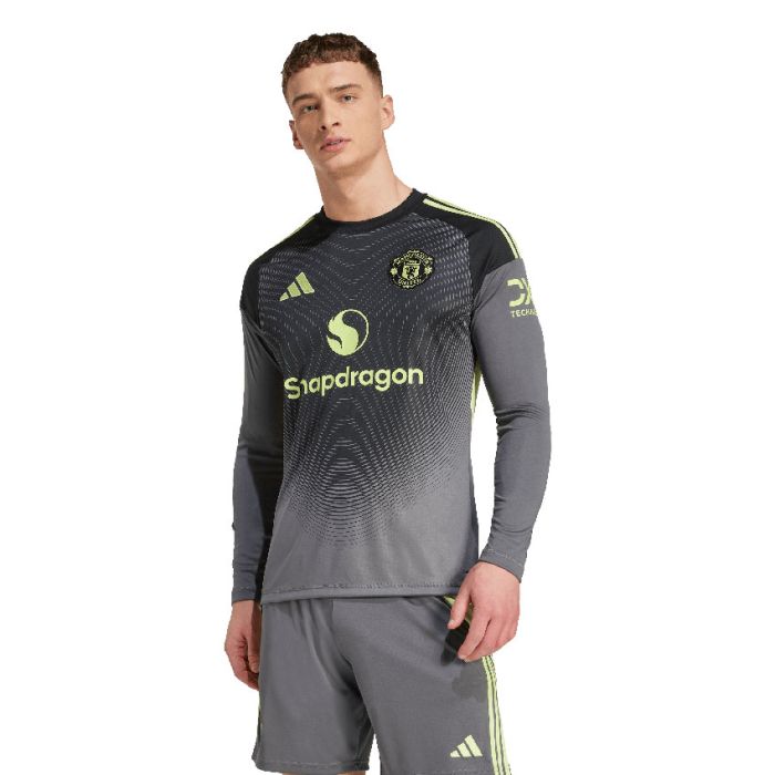 Manchester United 25/26 Long Sleeve Goalkeeper Jersey Mens